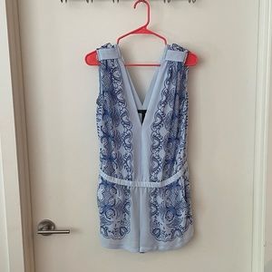 BCBG Maxazria light blue delicately designed romper size XS